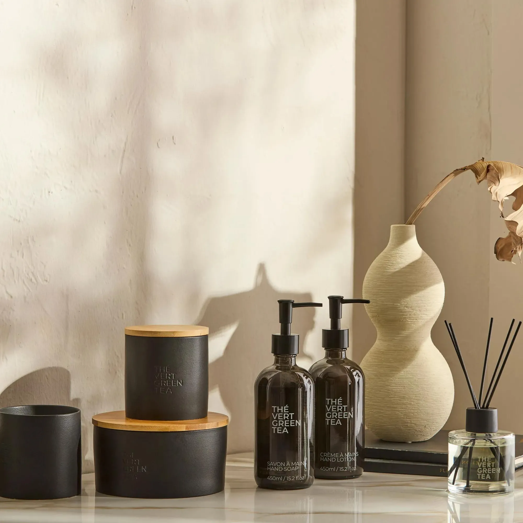 Best Bouclair Green Tea Candle with Wooden Lid