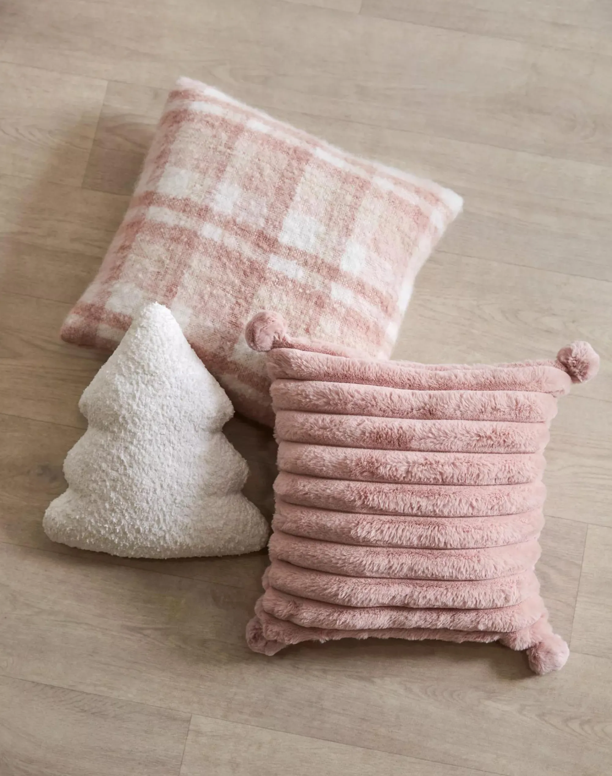 Sale Bouclair Eida Decorative Throw Pillow