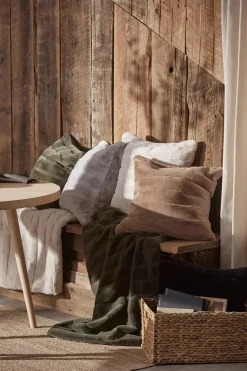 Online Bouclair Green Cougar Faux Fur Throw