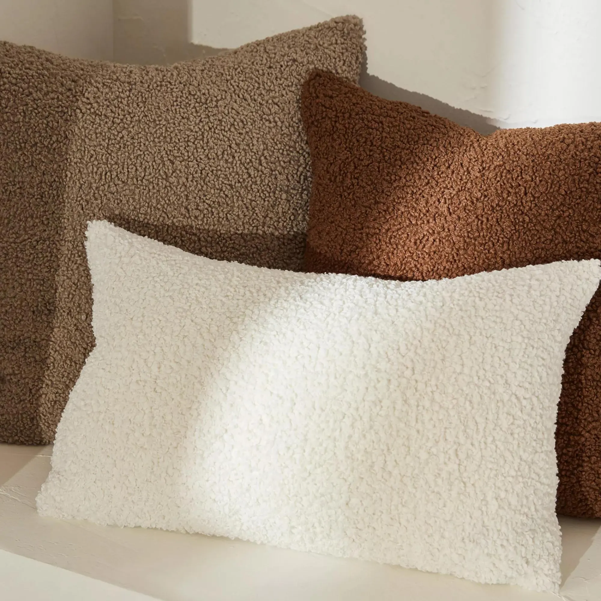 Outlet Bouclair Off White Doodle Boucle Decorative Throw Pillow