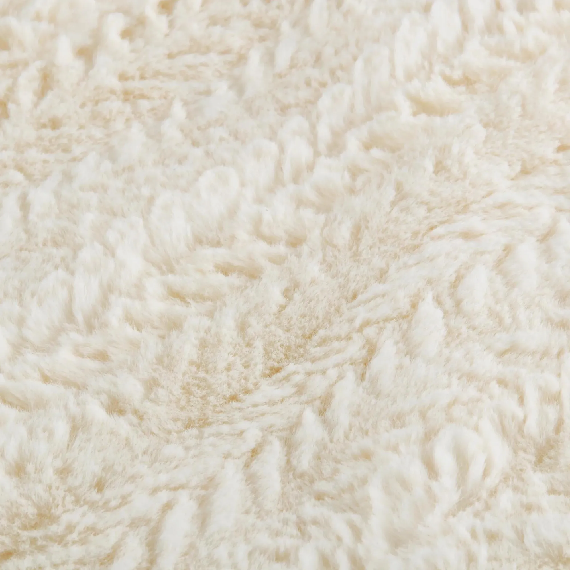 Discount Bouclair Off White Ellyn Faux Fur Throw