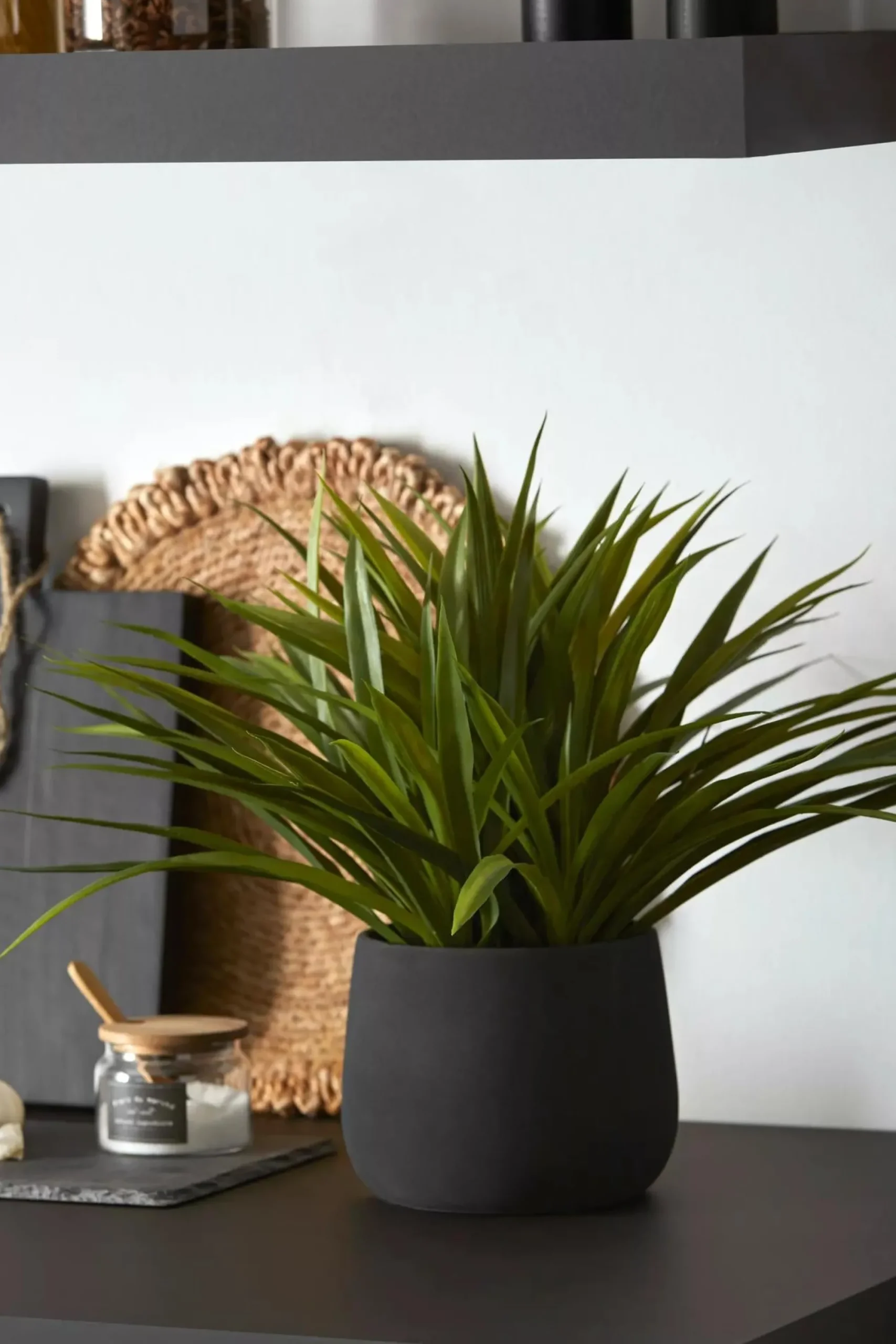 New Bouclair Round Natural Fiber Placemat