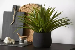 New Bouclair Round Natural Fiber Placemat