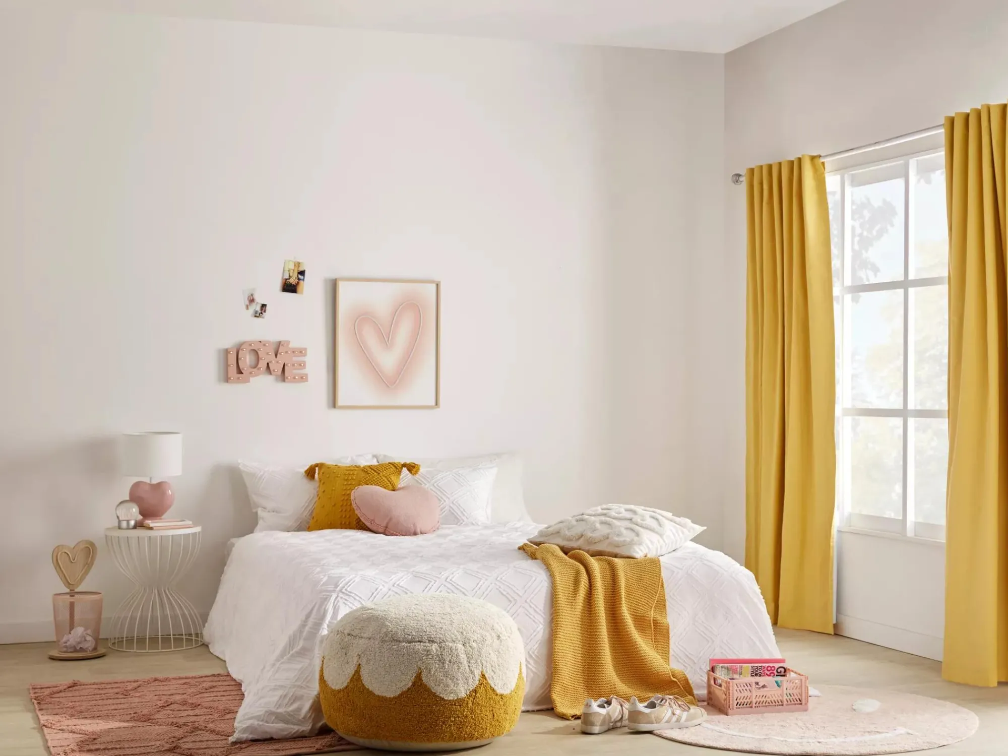 Clearance Bouclair Sekka Heart-Shaped Decorative Pillow