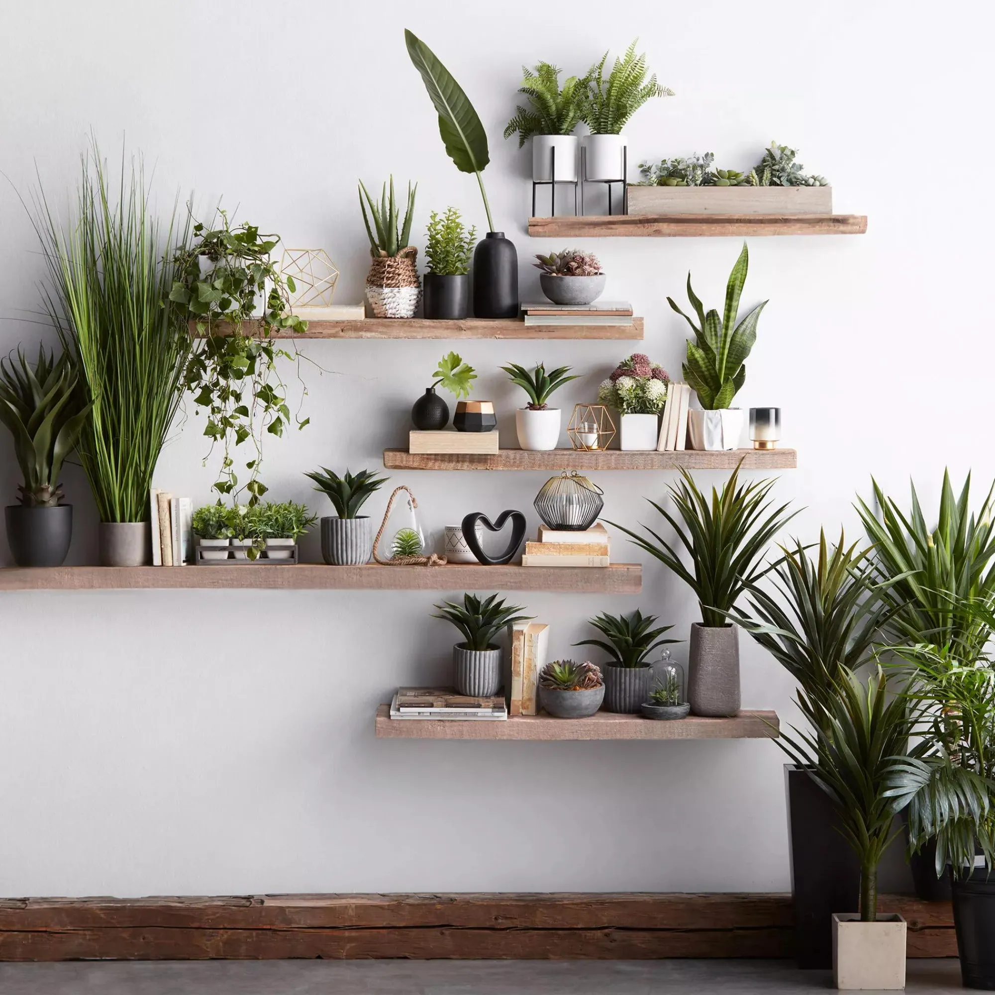 Online Bouclair Tall Grass in Cement Pot