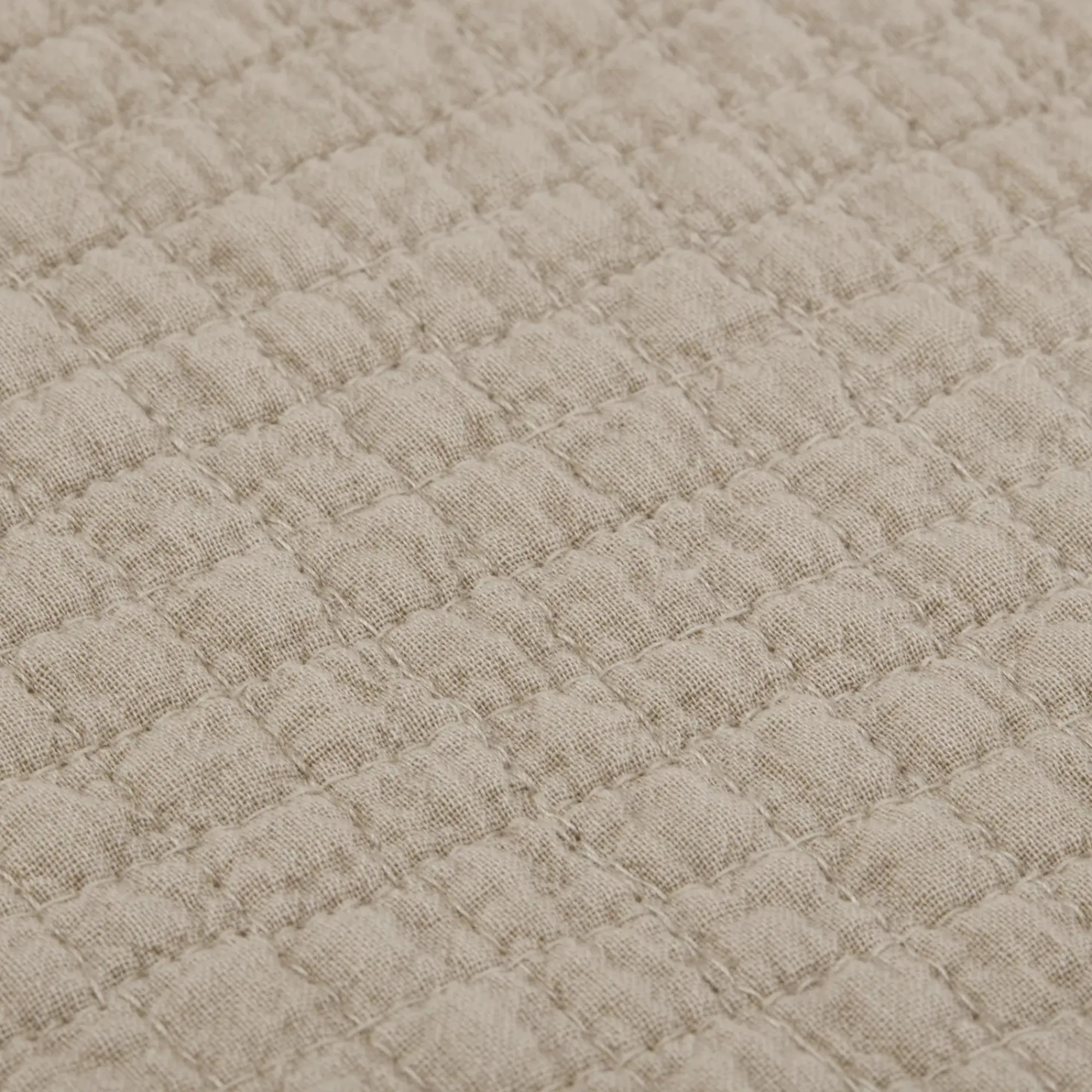 Sale Bouclair Waffle Table Runner