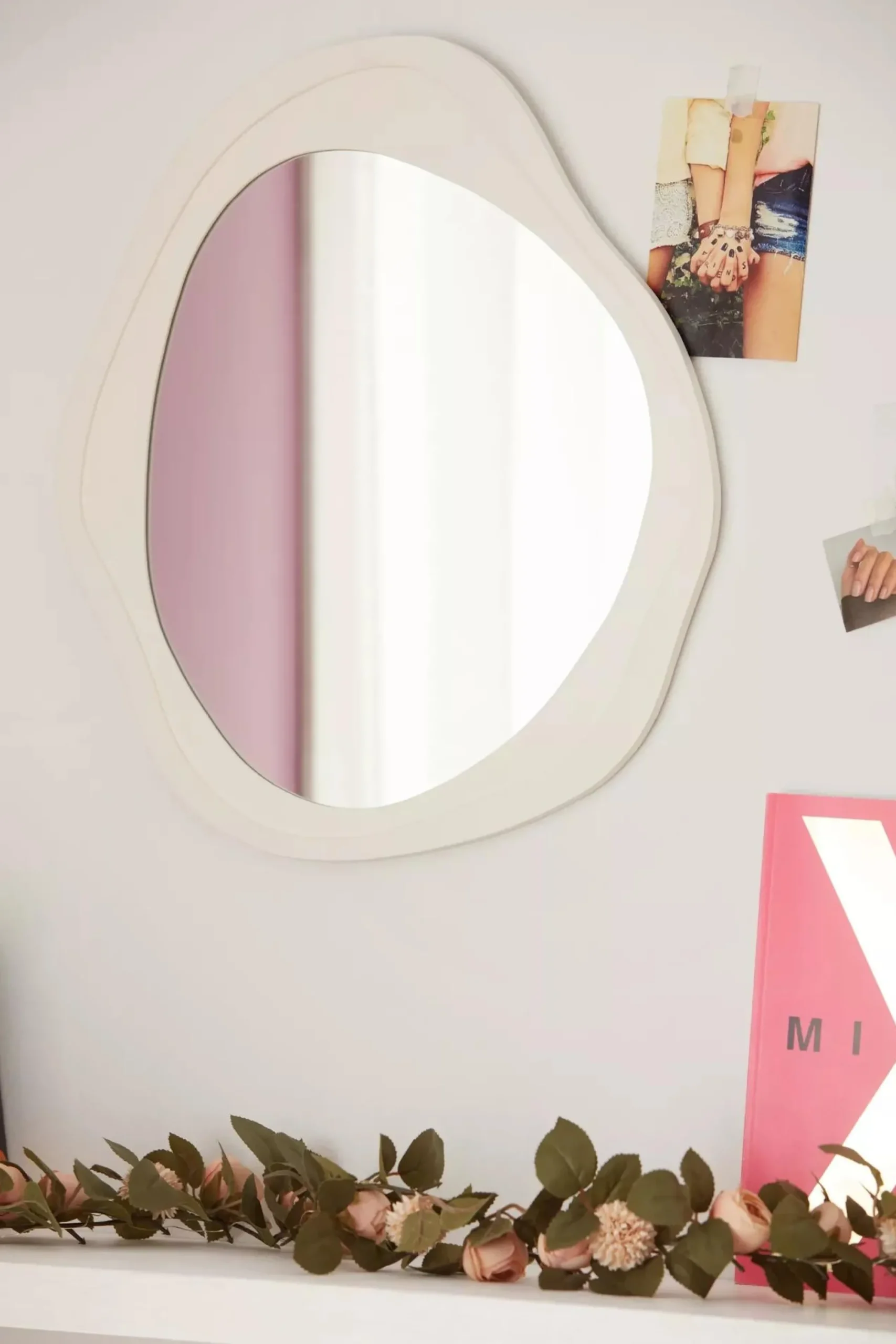 Hot Bouclair Wiggly Mirror